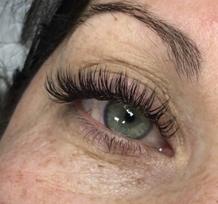 classic lashes